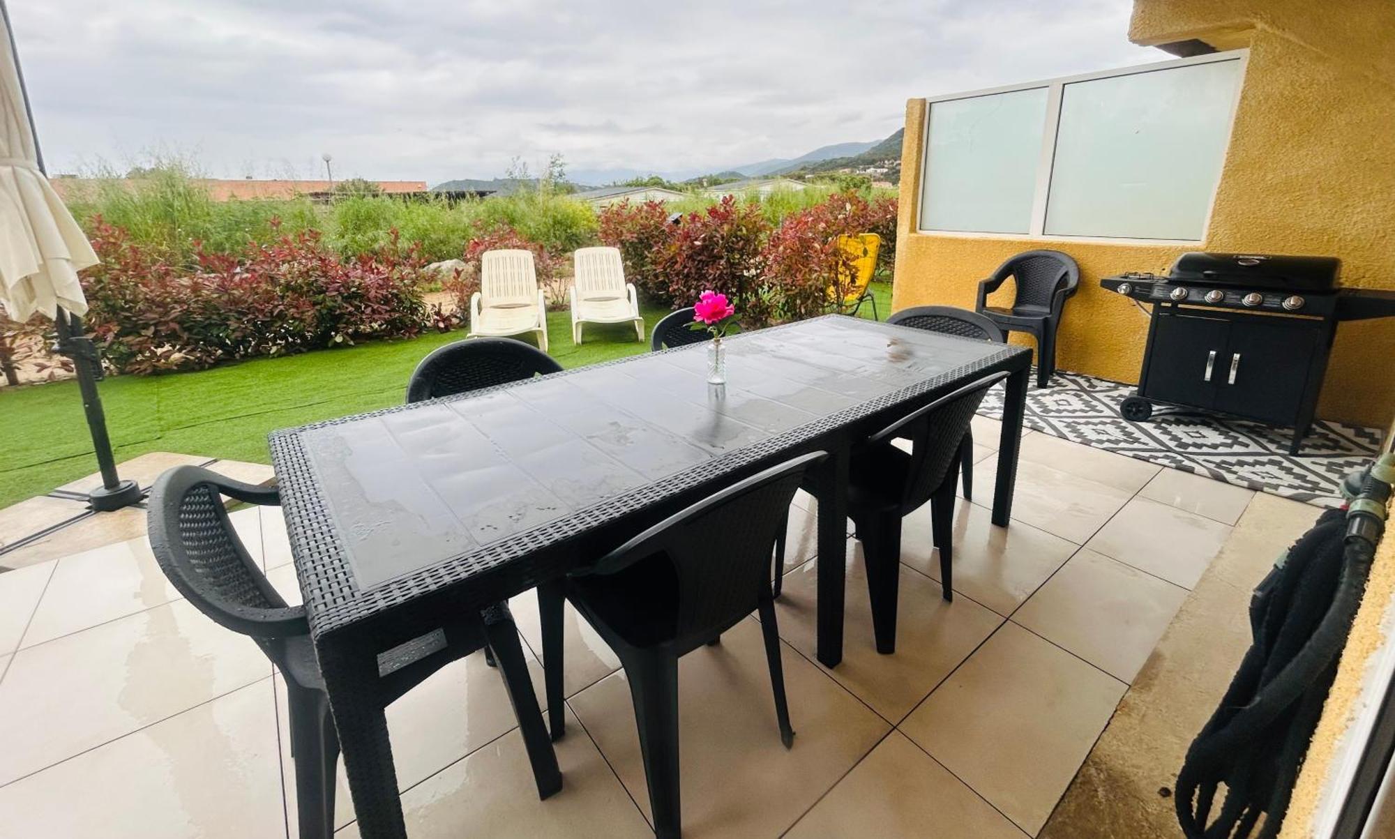 La Belle Vie F4 Bord De Plage Avec Jardin Calcatoggio  Extérieur photo